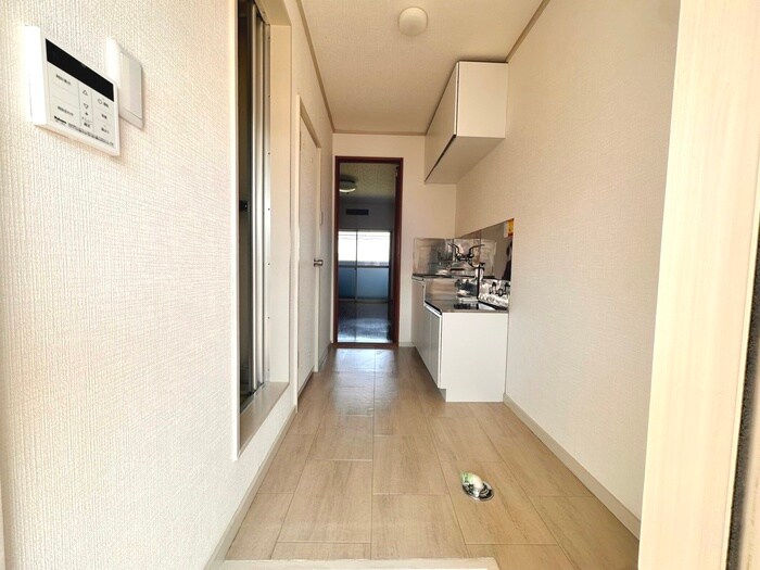 物件内観写真17　(廊下)