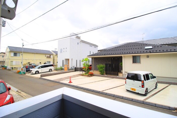 物件内観写真18　(室内からの展望)