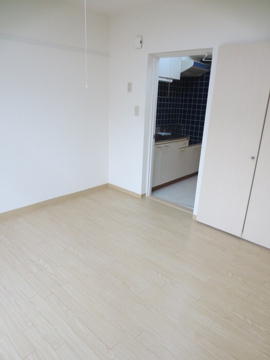 物件内観写真12　(居室)