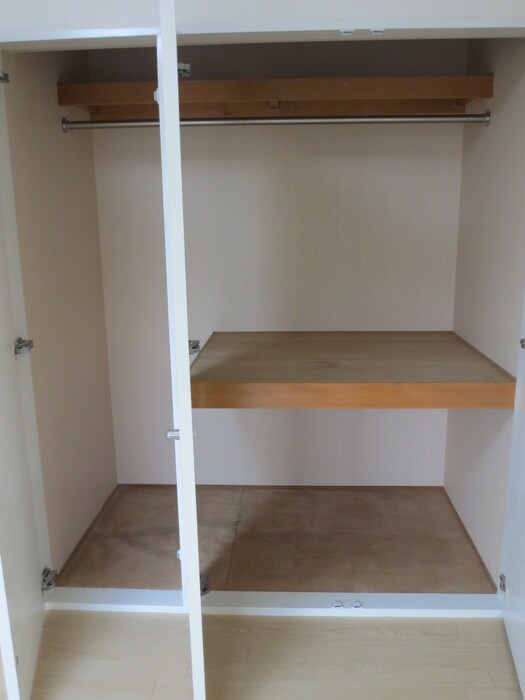 物件内観写真13　(収納)