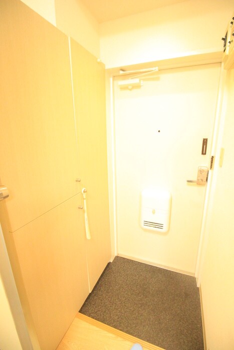 物件内観写真17　(玄関)