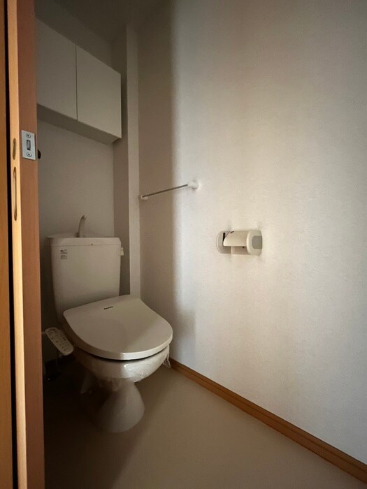 物件内観写真11　(トイレ)