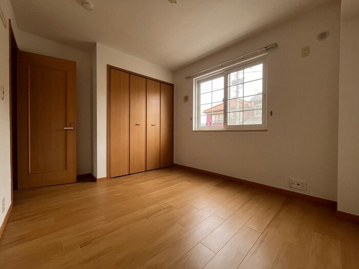 物件内観写真18　(居室)