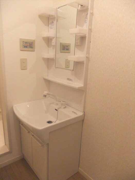 物件内観写真12　(洗面)