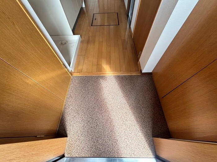 物件内観写真20　(玄関)