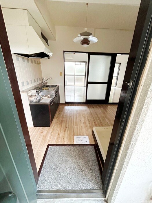 物件内観写真17　(玄関)