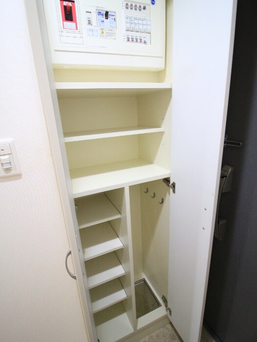 物件内観写真9　(靴箱)