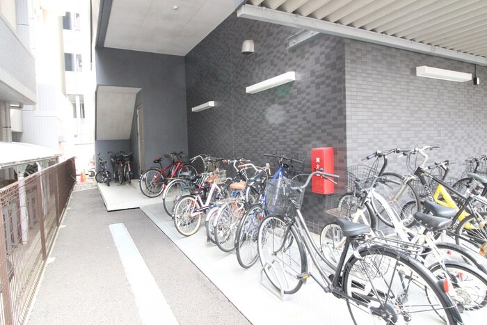 物件外観写真6　(駐輪場)