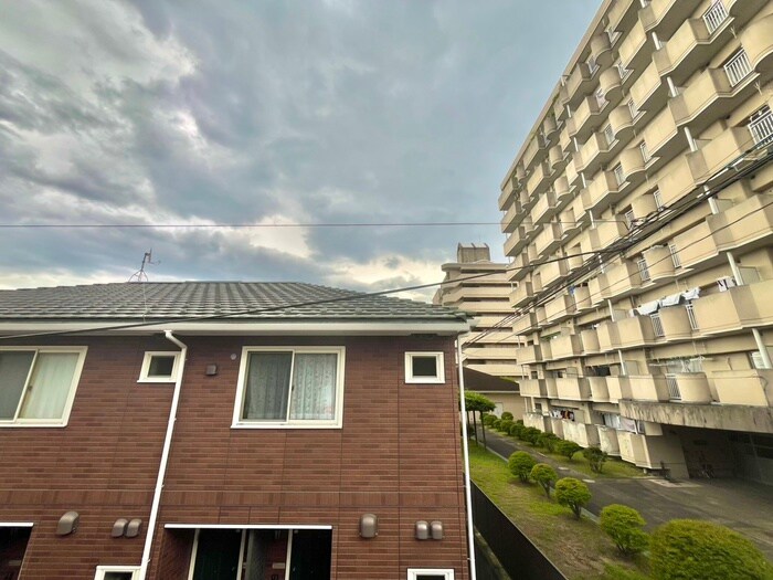 物件内観写真22　(室内からの展望)