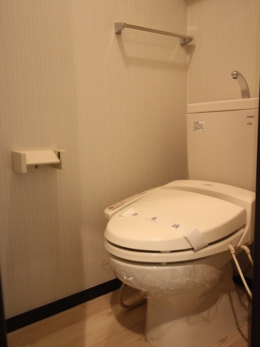 物件内観写真9　(トイレ)