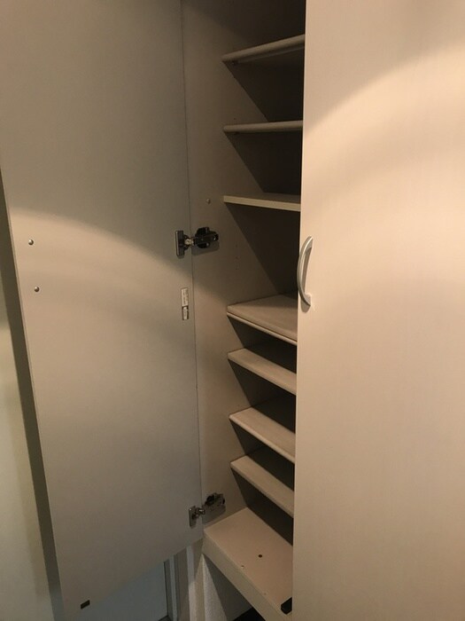 物件内観写真15　(靴箱)
