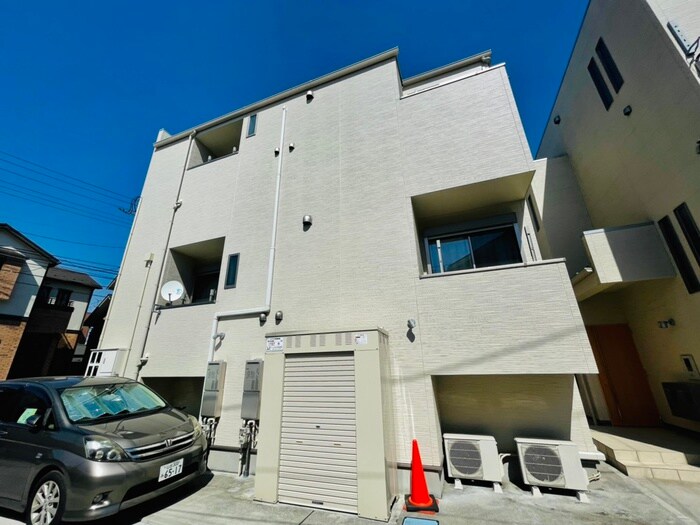 物件外観写真2　(駐車場)