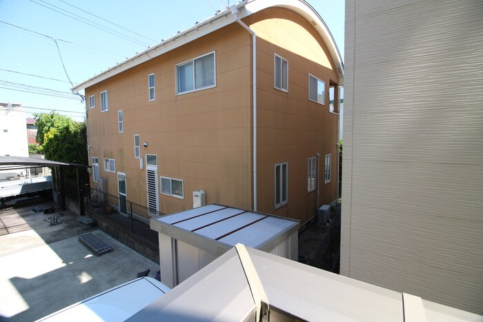 物件内観写真22　(室内からの展望)