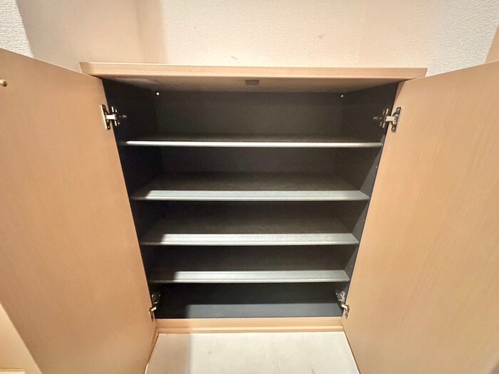 物件内観写真16　(靴箱)