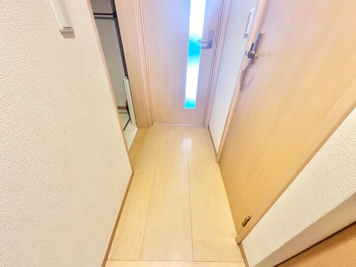 物件内観写真17　(廊下)