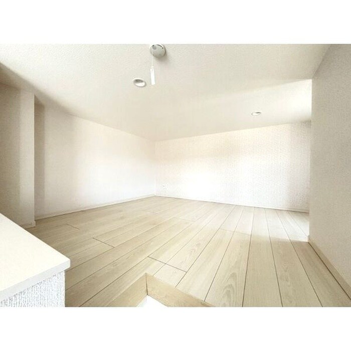 物件内観写真9　(ロフト)