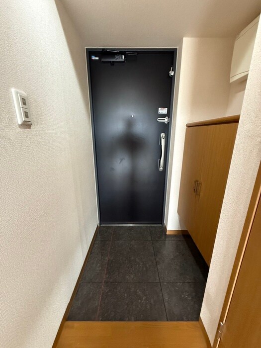 物件内観写真20　(玄関)