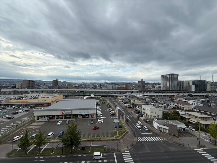 物件内観写真21　(室内からの展望)