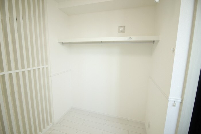 物件内観写真10　(収納)