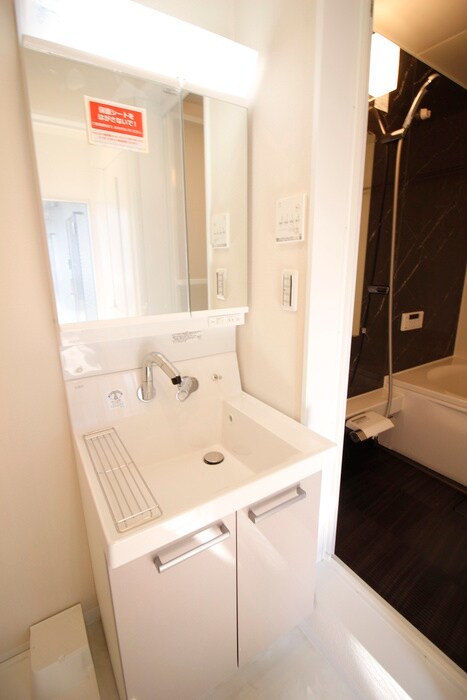 物件内観写真12　(洗面)