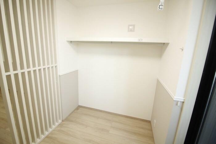 物件内観写真15　(収納)