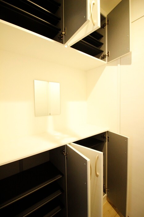 物件内観写真17　(靴箱)