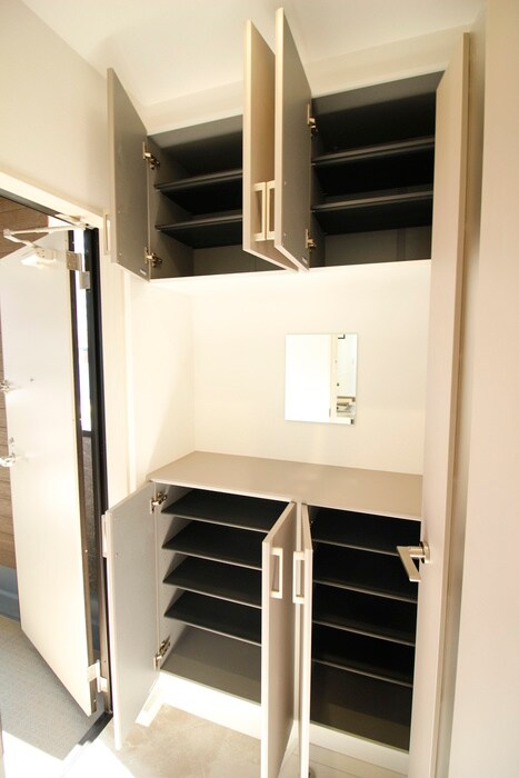 物件内観写真17　(靴箱)