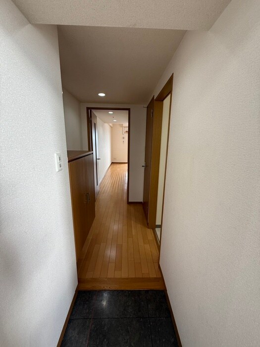 物件内観写真19　(廊下)