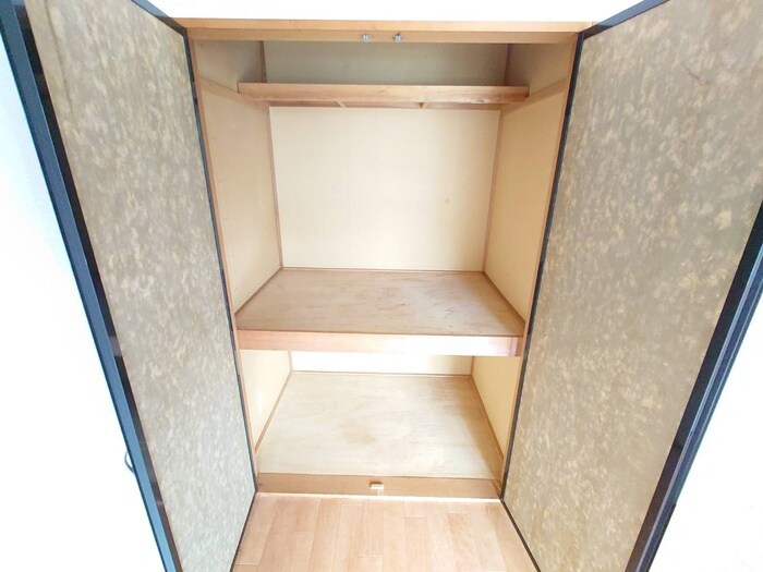 物件内観写真10　(収納)