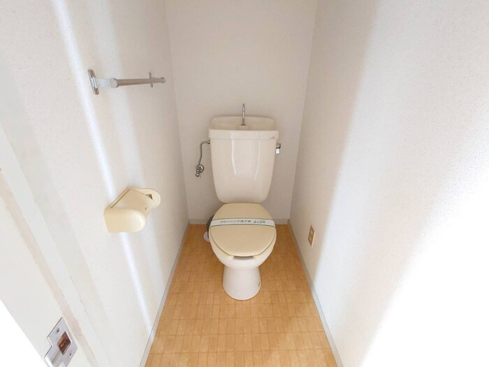 物件内観写真15　(トイレ)