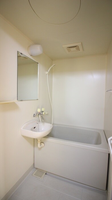 物件内観写真9　(バス／シャワールーム等)