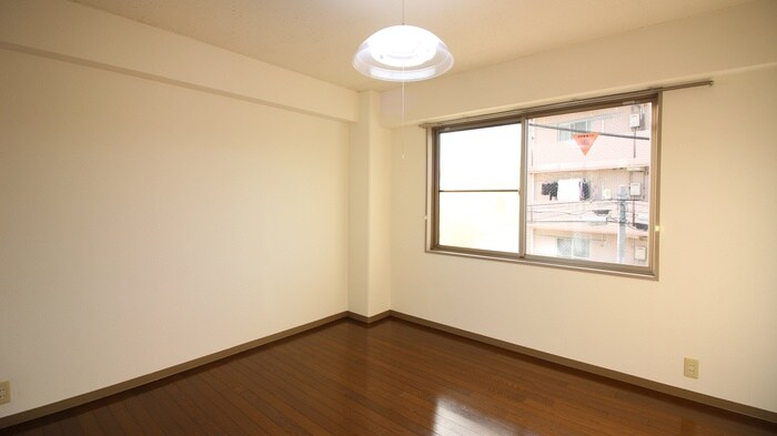 物件内観写真18　(居室)