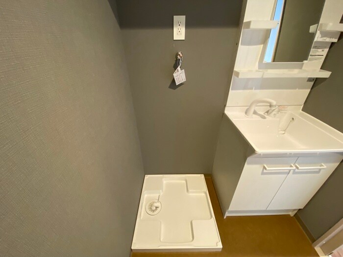 物件内観写真11　(洗面)