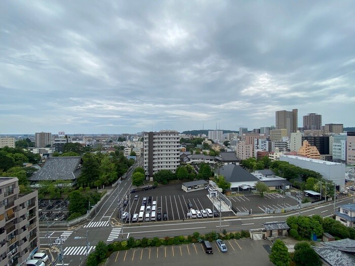 物件内観写真16　(室内からの展望)