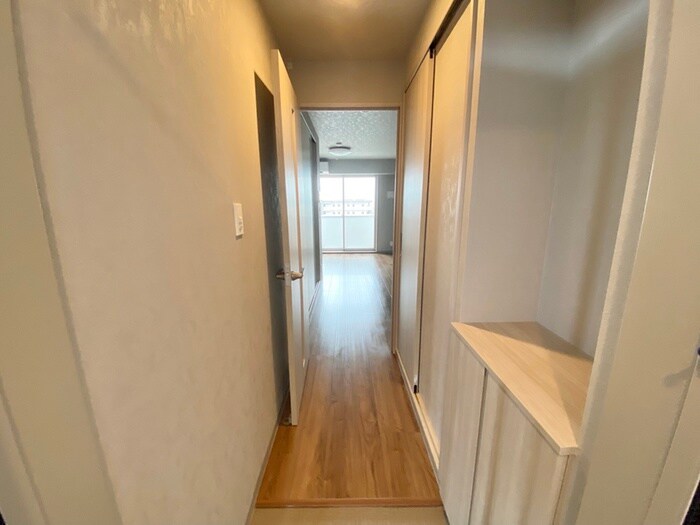 物件内観写真18　(廊下)