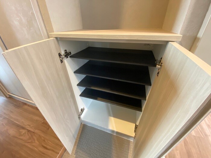 物件内観写真19　(靴箱)