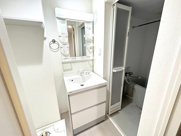 物件内観写真11　(洗面)