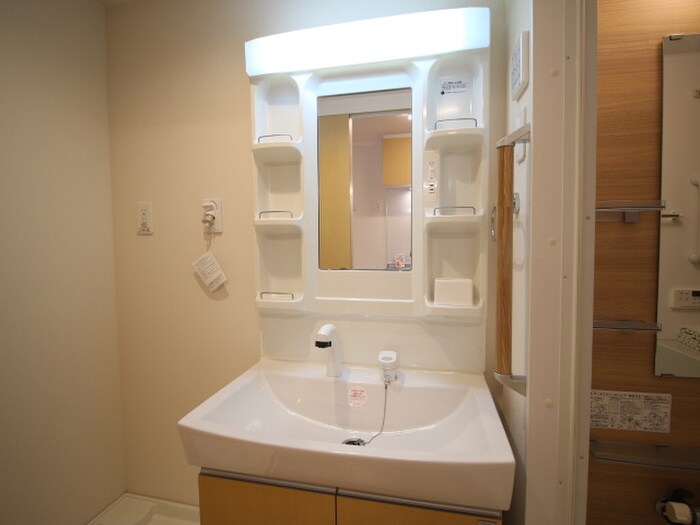 物件内観写真12　(洗面)