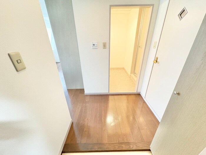 物件内観写真15　(廊下)