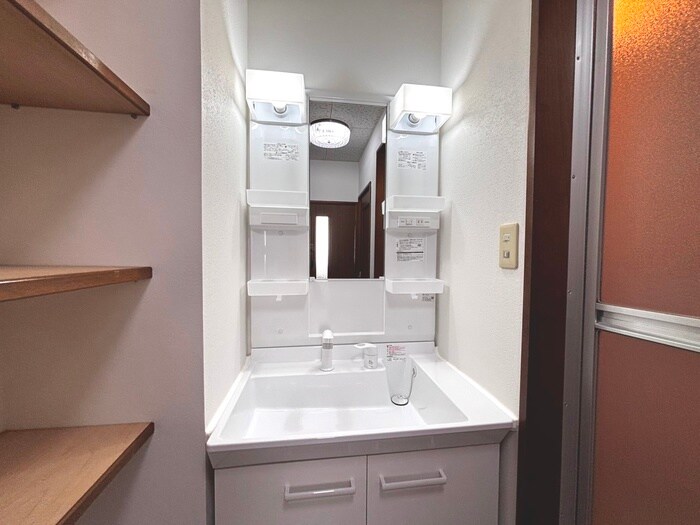 物件内観写真14　(洗面)