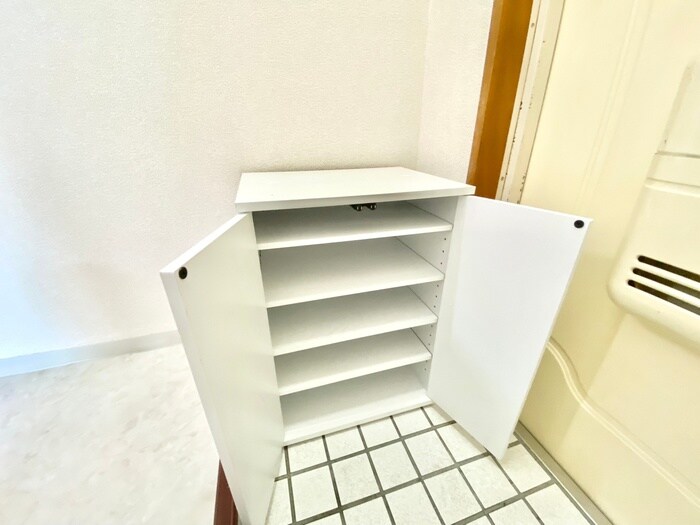 物件内観写真15　(靴箱)