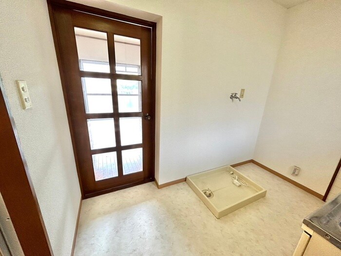 物件内観写真17　(廊下)