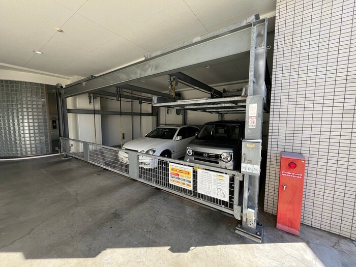 ｳﾞｨｱｰﾚ木ノ下二丁目ﾏﾝｼｮﾝの駐車場