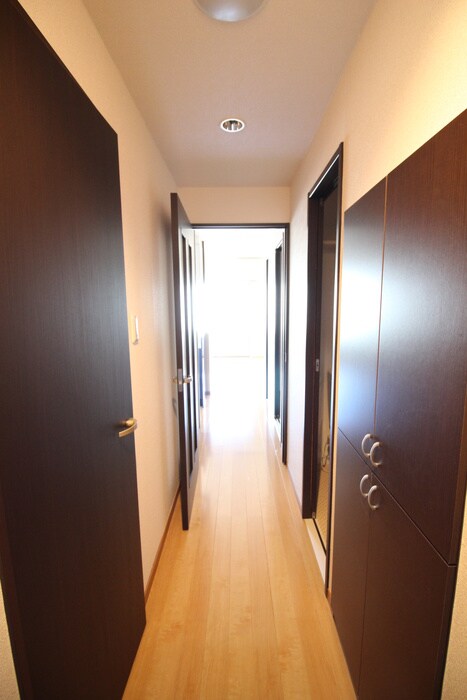 物件内観写真7　(廊下)