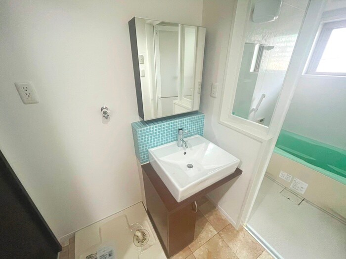 物件内観写真12　(洗面)