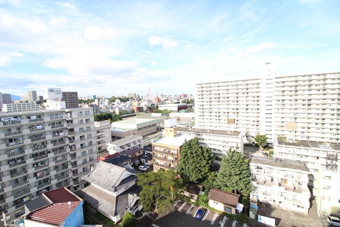 物件内観写真16　(室内からの展望)