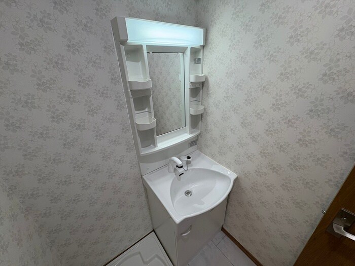 物件内観写真12　(洗面)