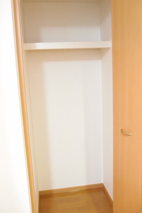 物件内観写真9　(収納)