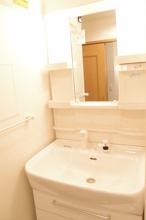 物件内観写真12　(洗面)