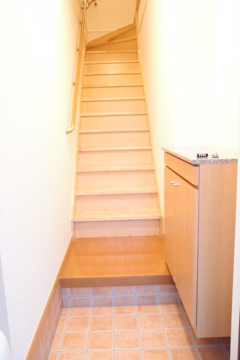 物件内観写真19　(玄関)